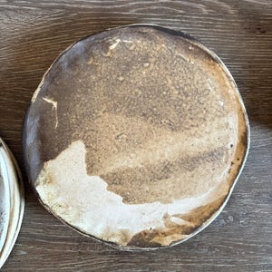 Large white plate in speckled stoneware, unique piece handmade, French artisanal ceramic
