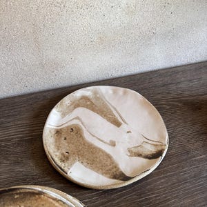 Large white plate in speckled stoneware, unique piece handmade, French artisanal ceramic