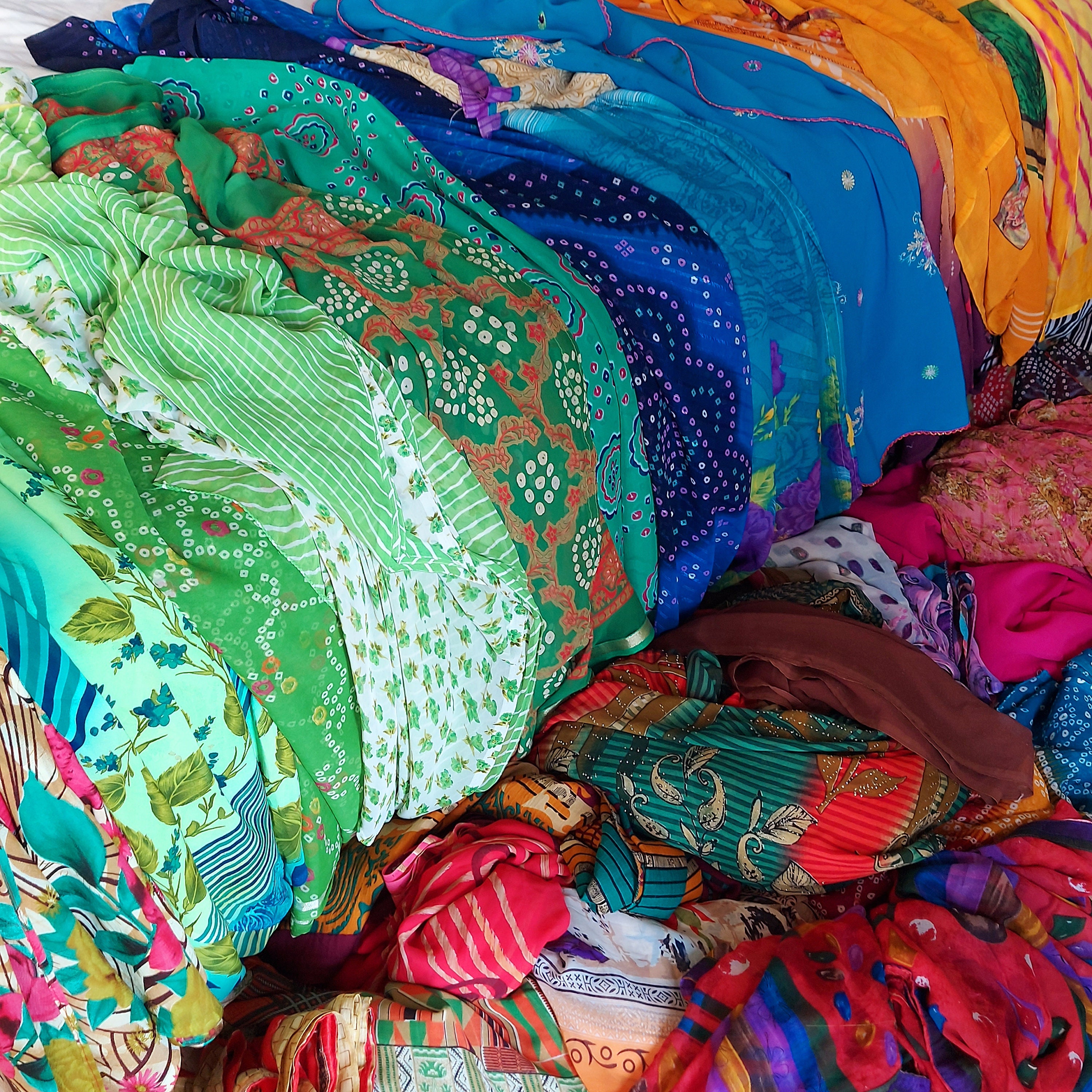 Woven Magenta Vintage Sari Remnant Scrap Net Mesh Fabric for