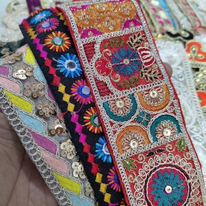 8 "verschiedene 25/50 Stück Strassperlen Stickerei Zierreste Bündel Grab Bag, Boho Dekorative Nähborte, Junk Journal, Scrapbooking