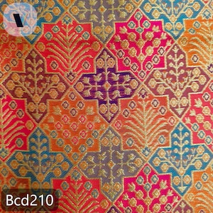 Tela jacquard inspirada en Banarasi / Brocado de poliéster grueso / 112-114 cm de ancho / Tela resistente para manualidades / Tapicería, blusas, decoración / Se vende cortada a medida imagen 11
