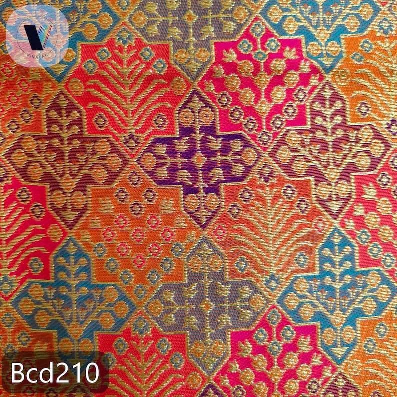 Tela jacquard inspirada en Banarasi / Brocado de poliéster grueso / 112-114 cm de ancho / Tela resistente para manualidades / Tapicería, blusas, decoración / Se vende cortada a medida imagen 11