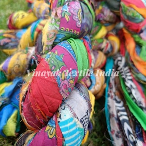 Ruban de soie mélangé imprimé multicolore, assortiment de soie sari recyclée, tissage tricot, arts de la fibre, bord flou, emballage cadeau, ruban de soie mélangée