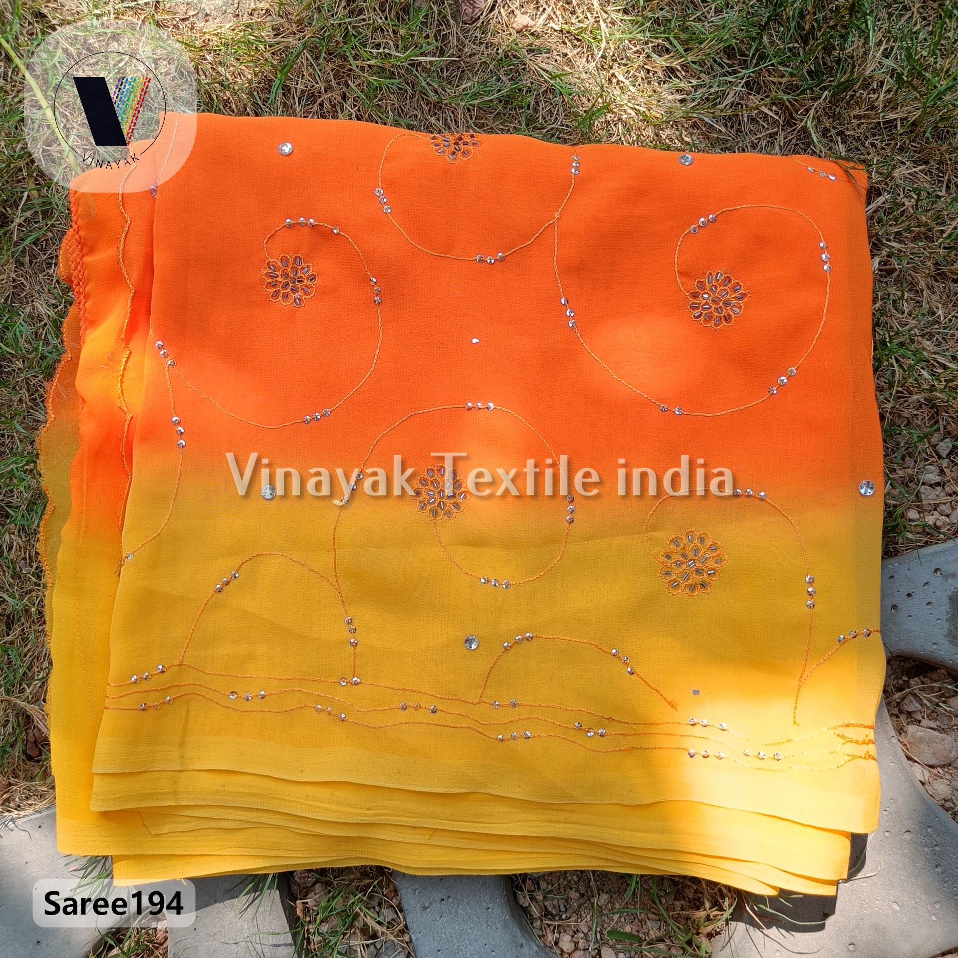 Sari indio reciclado antiguo bordado con lentejuelas de color