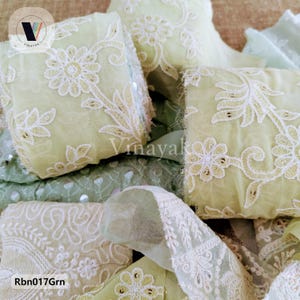 Rubans de soie de viscose recyclée brodés, nuances de vert assorties de 3 à 4 po., tissage de soie sari, art fibreux, bord flou, rubans de décoration de mariage