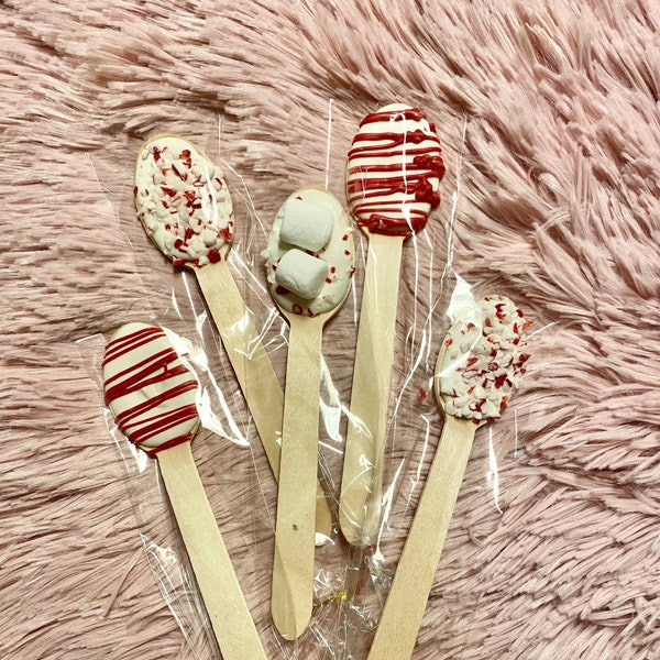 White Chocolate Hot Cocoa Spoons // Hot Cocoa Spoons // White Chocolate Stur Sticks // Christmas Hot Cocoa Spoons // Christmas Gifts