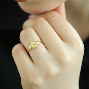 14k Gold Initial Signet Ring,Custom Initial Ring,Personalized Ring,Birthday Gift,Letter Ring,Gift For Her,Personalized Gift,QW26
