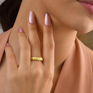 Sterling Silver Croissant Ring,Signet Ring,Gold Dome Ring,Chunky Ring,Pinky Ring,Mothers Day Gift,QW20