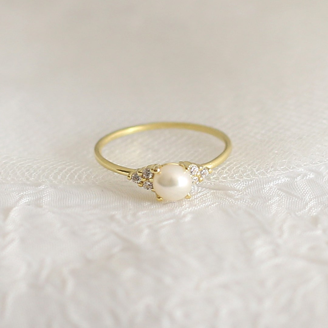 14K Gold Diamond Pearl Ring,dainty Freshwater Pearl Ring,natural Pearl