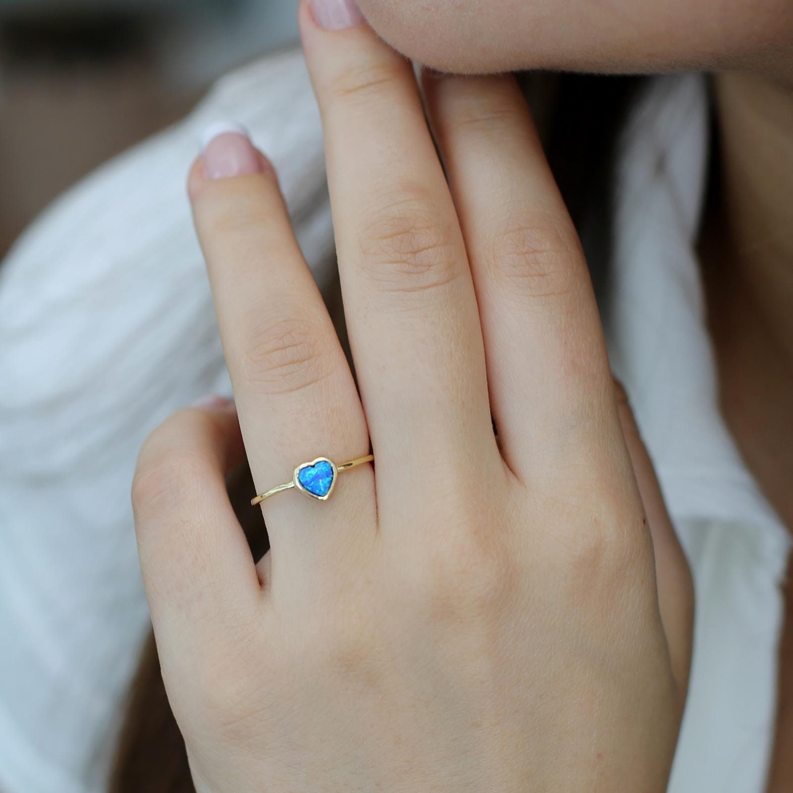 Blue Simulated Opal Heart Ring - .925 Sterling Silver Band, Chain Link Design, Size 4