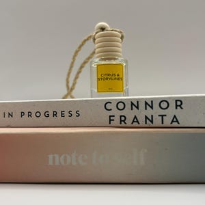 Citrus and Storylines bildiffusor | Läsbildiffusor | Bokbiltillbehör | Yuzu Blush bildiffusor