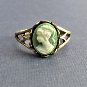 Dainty Green Cameo Ring Vintage Style Feminine Romantic Jewelry Antiqued Brass Setting