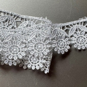 Venise Lace, trim 1+3/4 inch width white color - price per yard