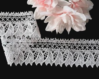 Delicate Venice Lace, 2+3/4 inch white color 5 yards FREE SHIPPING