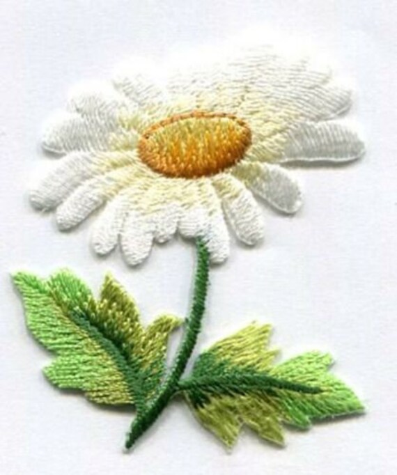 DAISY IRON ON FLOWER PATCH  1 3/4  X 1 3/4  inch