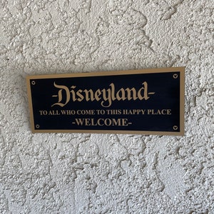 Disneyland Welcome Sign
