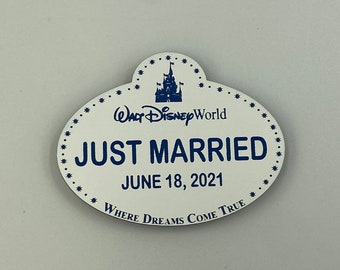 Free Free 114 Disney Name Tag Svg SVG PNG EPS DXF File