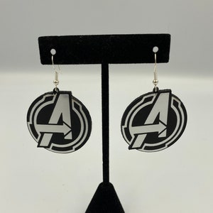 Boucles d’oreilles Avenger’s Campus Logo