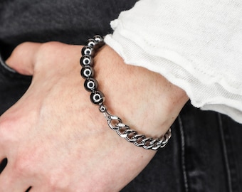 LIMN - handmade pearl and chain bracelet | grey tones soft grunge punk streetwear aesthetic