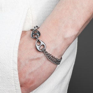 Vuro silver chain link bracelet in stainless steel grunge aesthetic chunky modern industrial style unisex punk streetwear fashion jewelry image 1