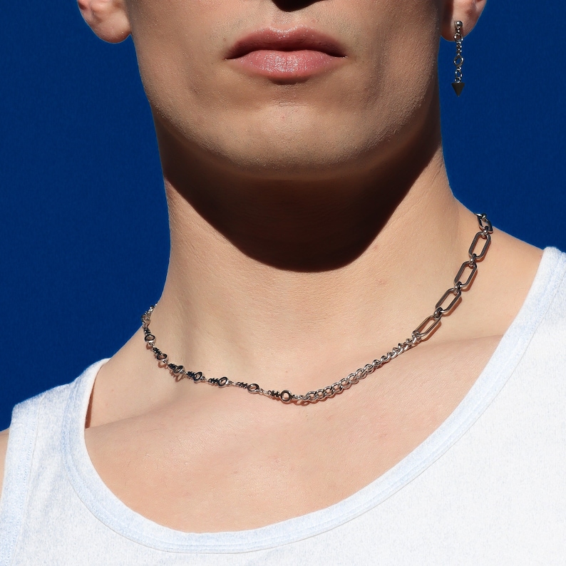 deconstructed grunge chain mini necklace in stainless steel industrial cyber punk streetwear aesthetic jewelry 画像 3