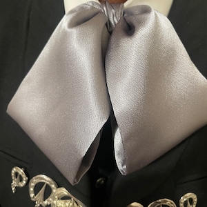 Mariachi Bow