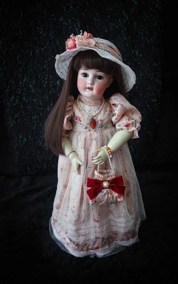 JOLI CHAPEAU POUPÉE ancienne EUR 29,00 - FR