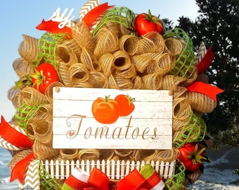 Couronne de tomates, décoration de jardinier, décoration de porte de ferme, couronne d'été de jardin de tomates, décoration murale de légumes, couronne de signe de tomate en bois.