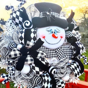 Buffalo Plaid Snowman Wreath: Black and White Winter Door Decor