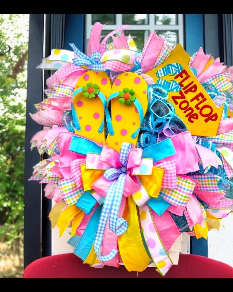 Flip Flop Summer Wreath: Colorful Beach Front Door Decor - Etsy