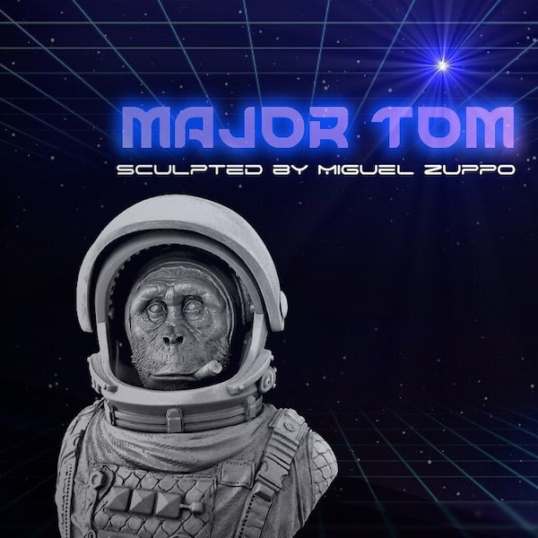 Major Tom - Resin Space Chimp Büste - Neu auf Etsy!