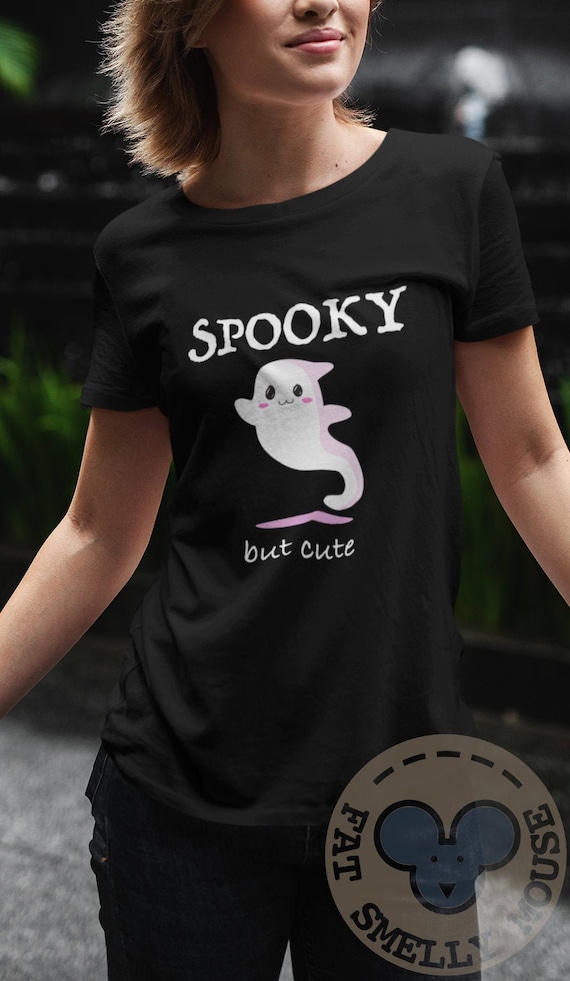 Spooky cute halloween shirt - Unisex - spooky creepy ghost with cute face