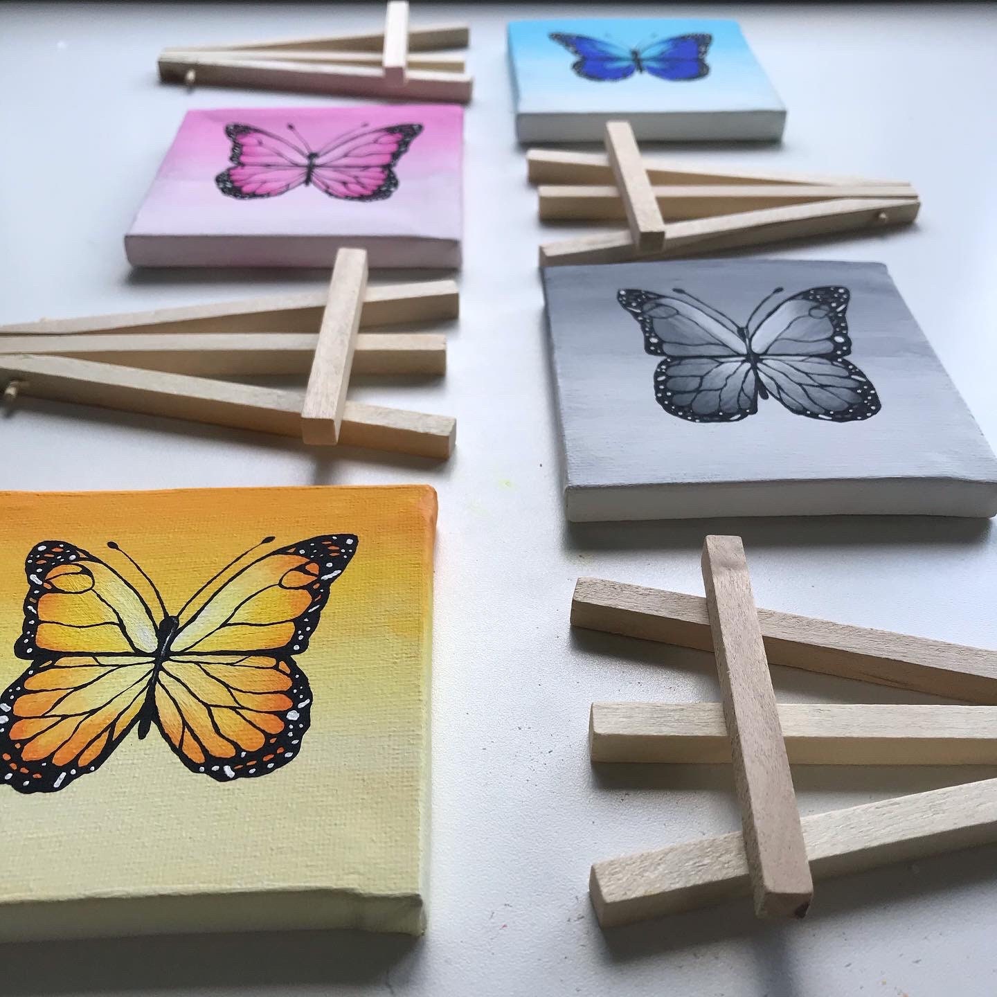 I have completed work on a small collection of paintings with butterflies.  Acrylic, canvas board, 6 x 4 : r/crafts