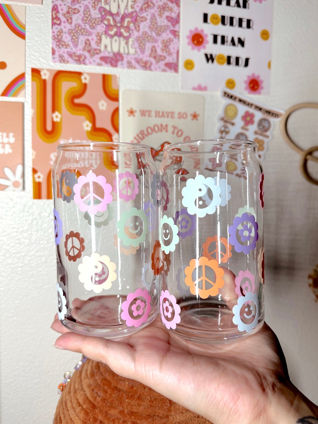 Pastel Daisies Glass Cup, Retro Glass Cup, Trendy Glass Cup, Peace