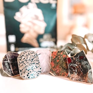 Real Stone Phone Grip: Healing Crystal Accessory