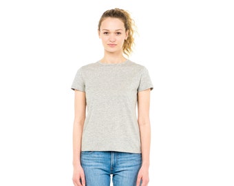 Women's Organic Cotton Crew Neck Tee Shirt in Heather Grey