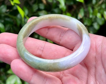 Bangle met gecertificeerde Birmaanse jade, klasse A: ijzig appelgroen bosjade armband (58,4 mm)
