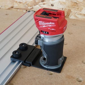 Milwaukee Router Adapter for Milescraft Track Saw Guide Rails