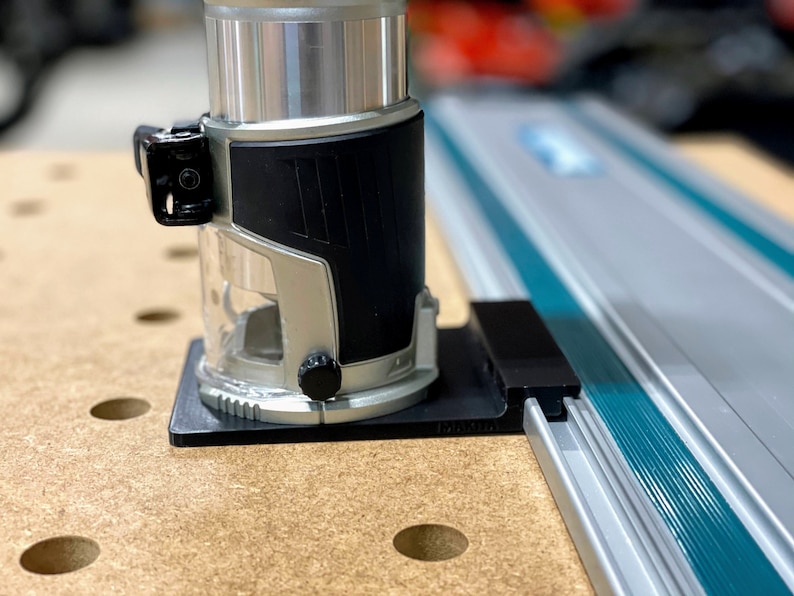 Makita Router Adapter to Makita Track Saw Guide Rail - Makita XTR01Z ...