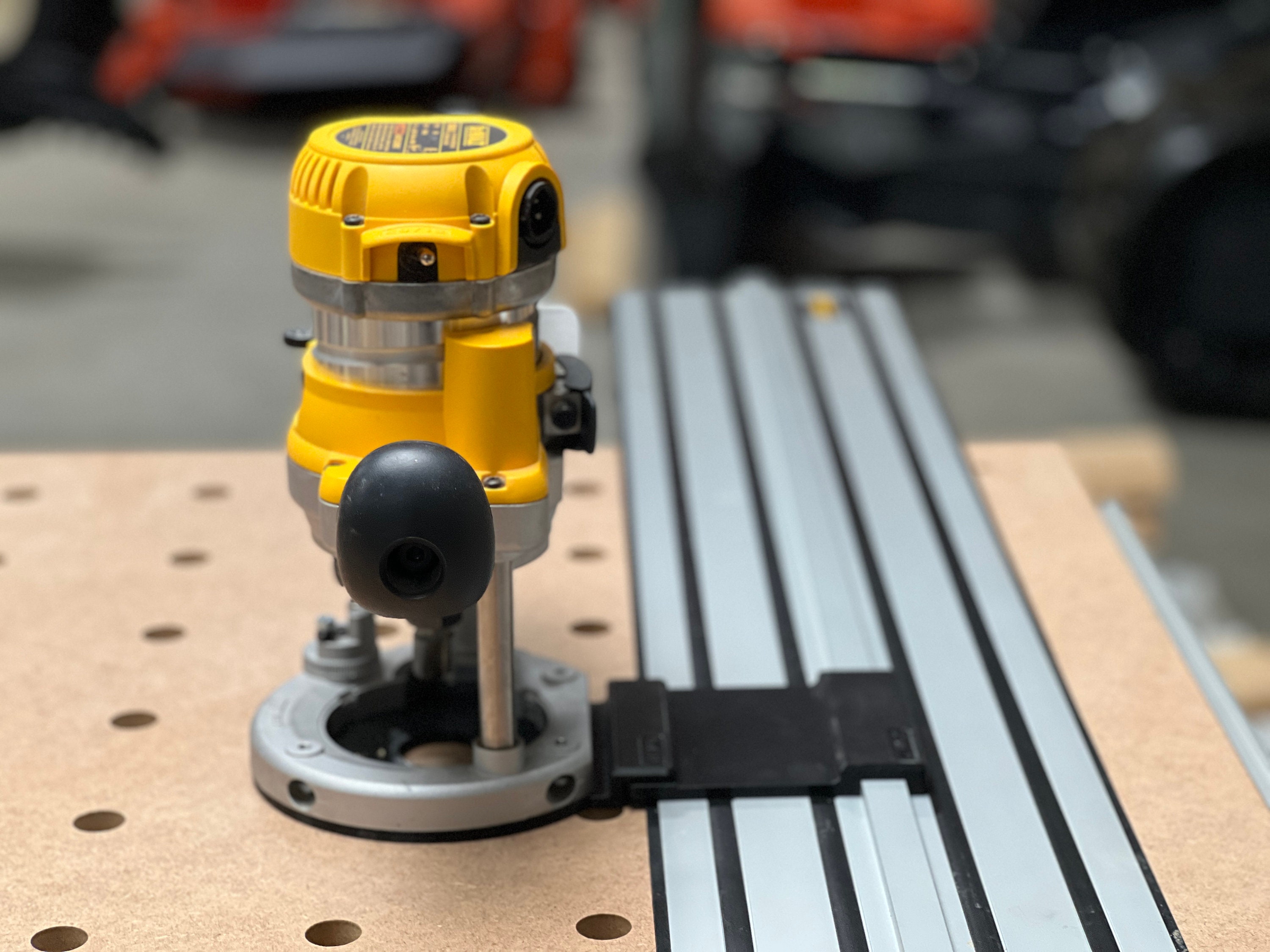 Dewalt Plunge Router DW618 Adapter for Dewalt Track Saw Guide