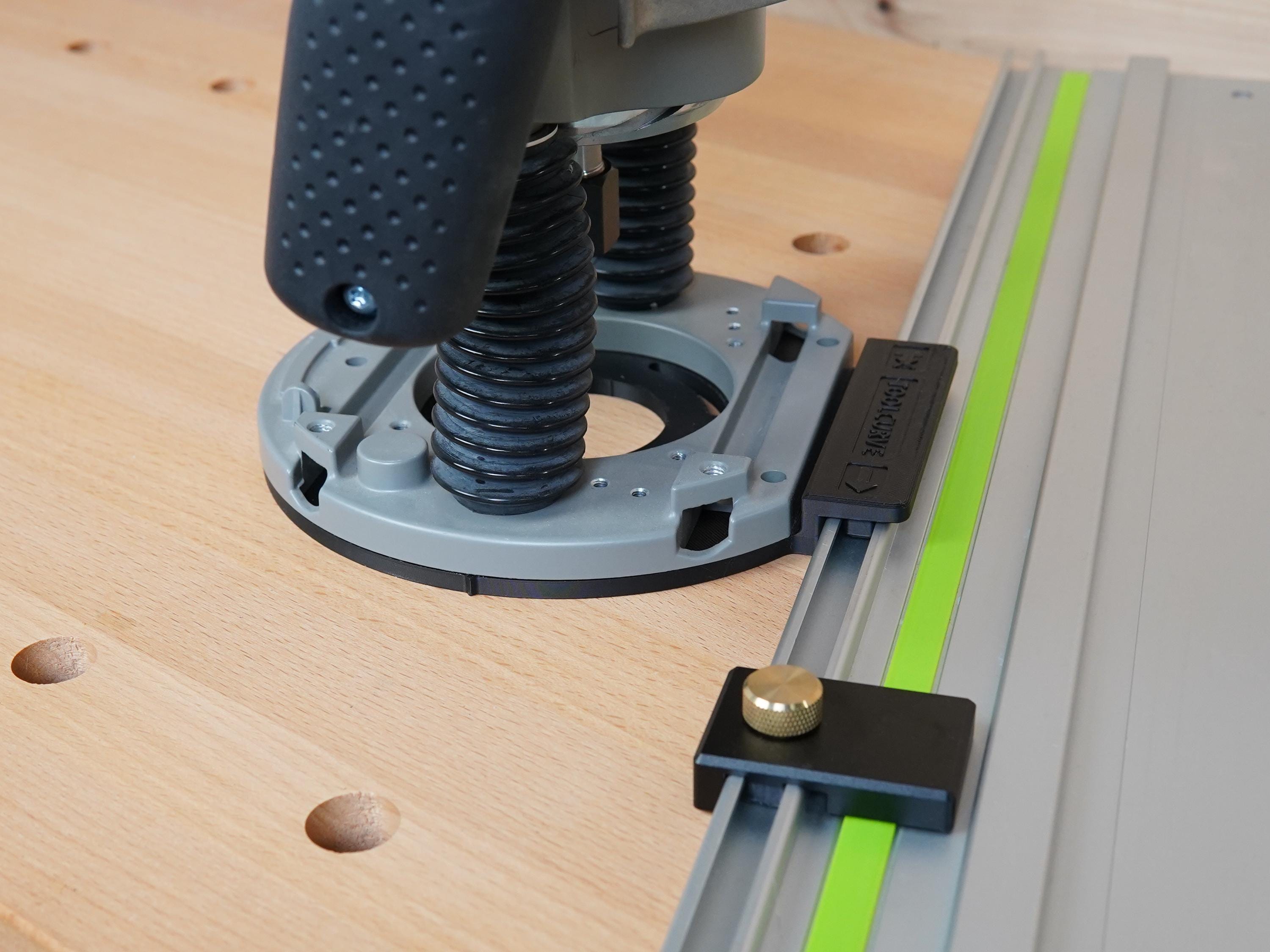 Bosch 1609 - Kit DÃ©fonceuse Pour StratifiÃ©, Embouts DÃ©calÃ©s Et Inclinables (occasion)