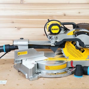 2 1/2&quot; Shop Vac Hose Adapter for Dewalt Miter Saw