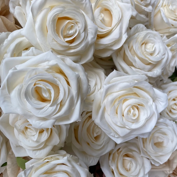 10-100 stücke Ivory Rosen Gefälschte Blütenköpfe in Schütten Großhandel Dusty Pink Rose für Handwerk Künstliche Blumen für Hochzeit Dekoration DIY Projekt