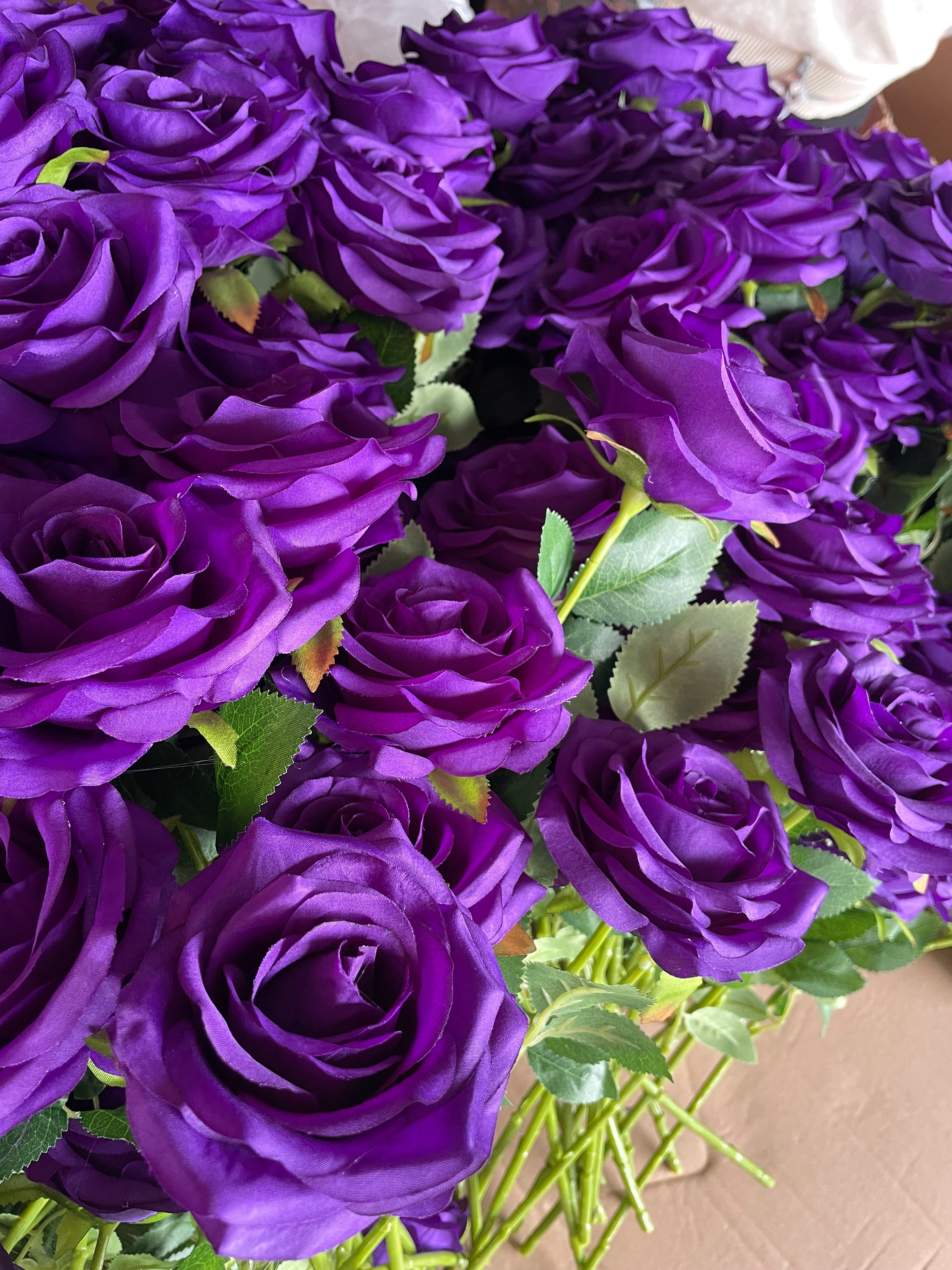 選べるアーティシャルフラワー　ローズ　バラ造花　シルクフラワー　紫 高品質 10 個 紫のバラ 造花 紫のシルクフラワー ウェディングブーケ