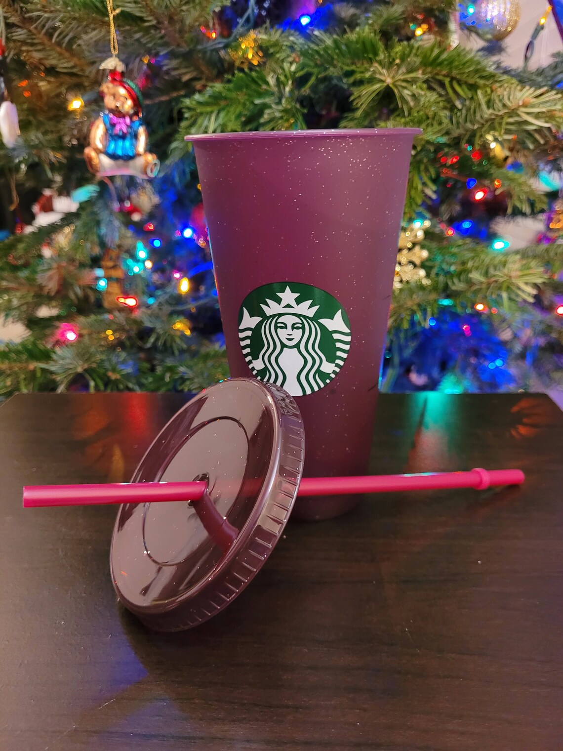 starbucks 2022 holiday mottled milky luster glass cold cup