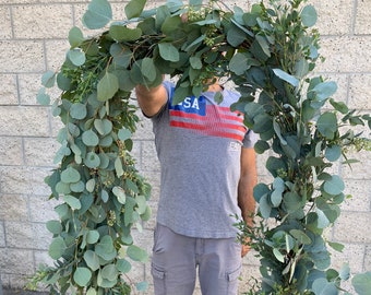 Fresh Eucalyptus Garland: Silver Dollar & Seeded Eucalyptus Wedding Decor