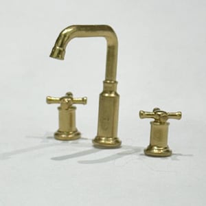 Riley Faucet - 1:12 Scale Kitchen Faucet