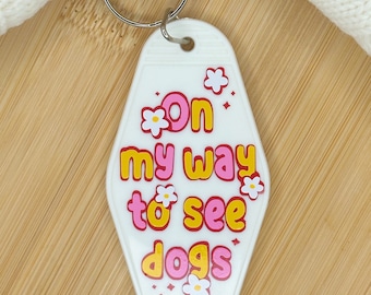 Dog Mom Retro Motel Keychain, Custom Pet Lover Gift