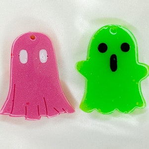 Ghost Pet Tag, Halloween Pet Tag, Spooky pet Tag, Custom Pet Tag, Personalized dog tag, Custom Dog Tag, Resin Dog Tag, Pet ID, pet name tag