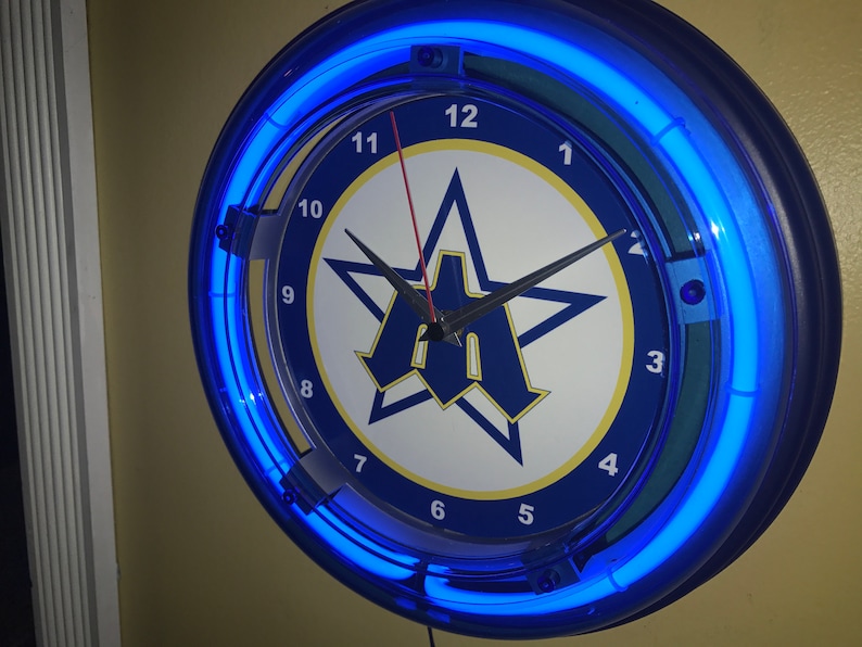 New York Mets ** Baseball Bar Man Cave Blue Neon Clock Advertising Sign